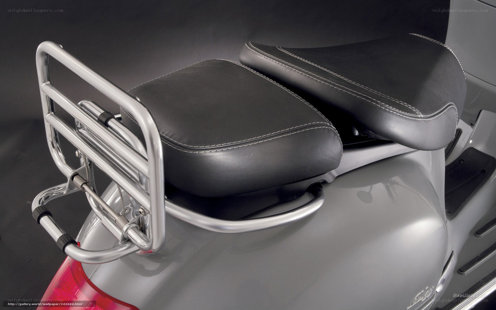 motorcycle rear seat and luggage rack