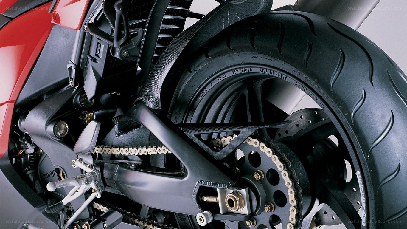 motorcycle rear wheel and chain