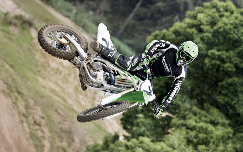 Motorcycle Rider in Mid-air — Green, Dynamic
