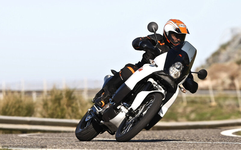 motorcyclist leaning in turn