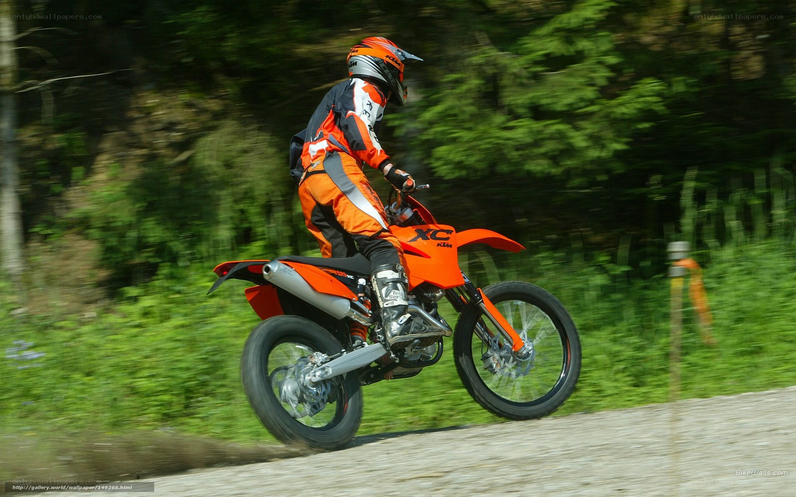 motorcyclist on dirt bike