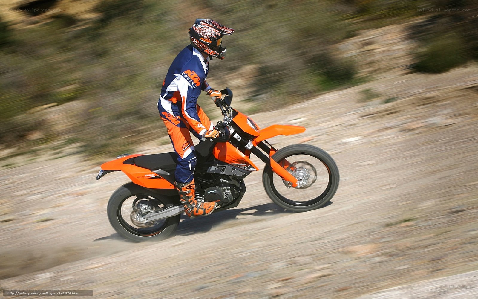 motorcyclist on dirt bike