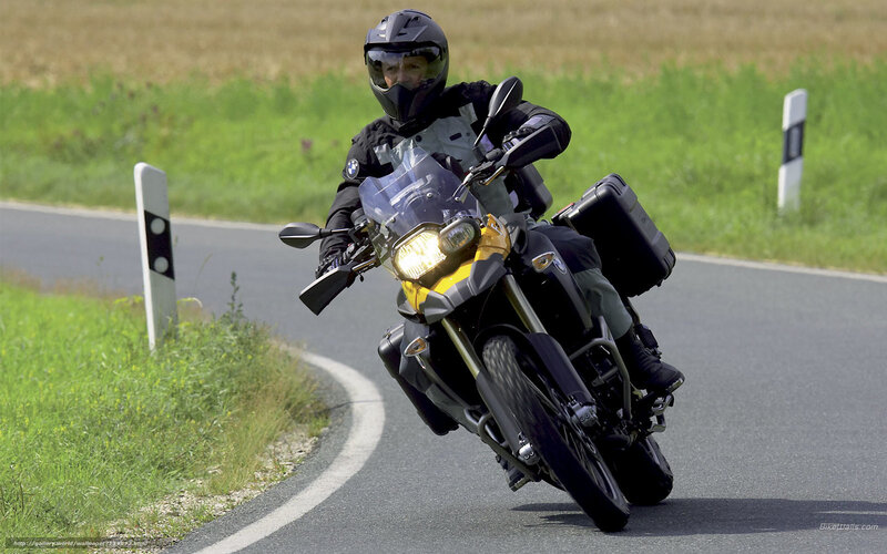 Motorcyclist on Road — Green, Active