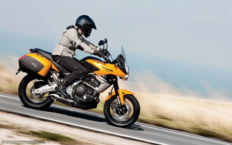 Motorcyclist on Road — Yellow, Dynamic