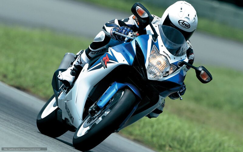 Motorcyclist on Suzuki GSX-R