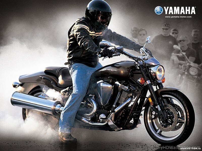 Motorcyclist on Yamaha — Black