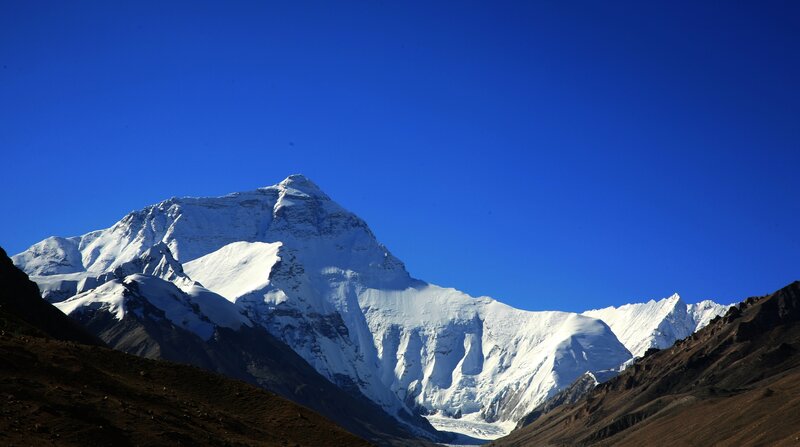 Mount Everest — Blue