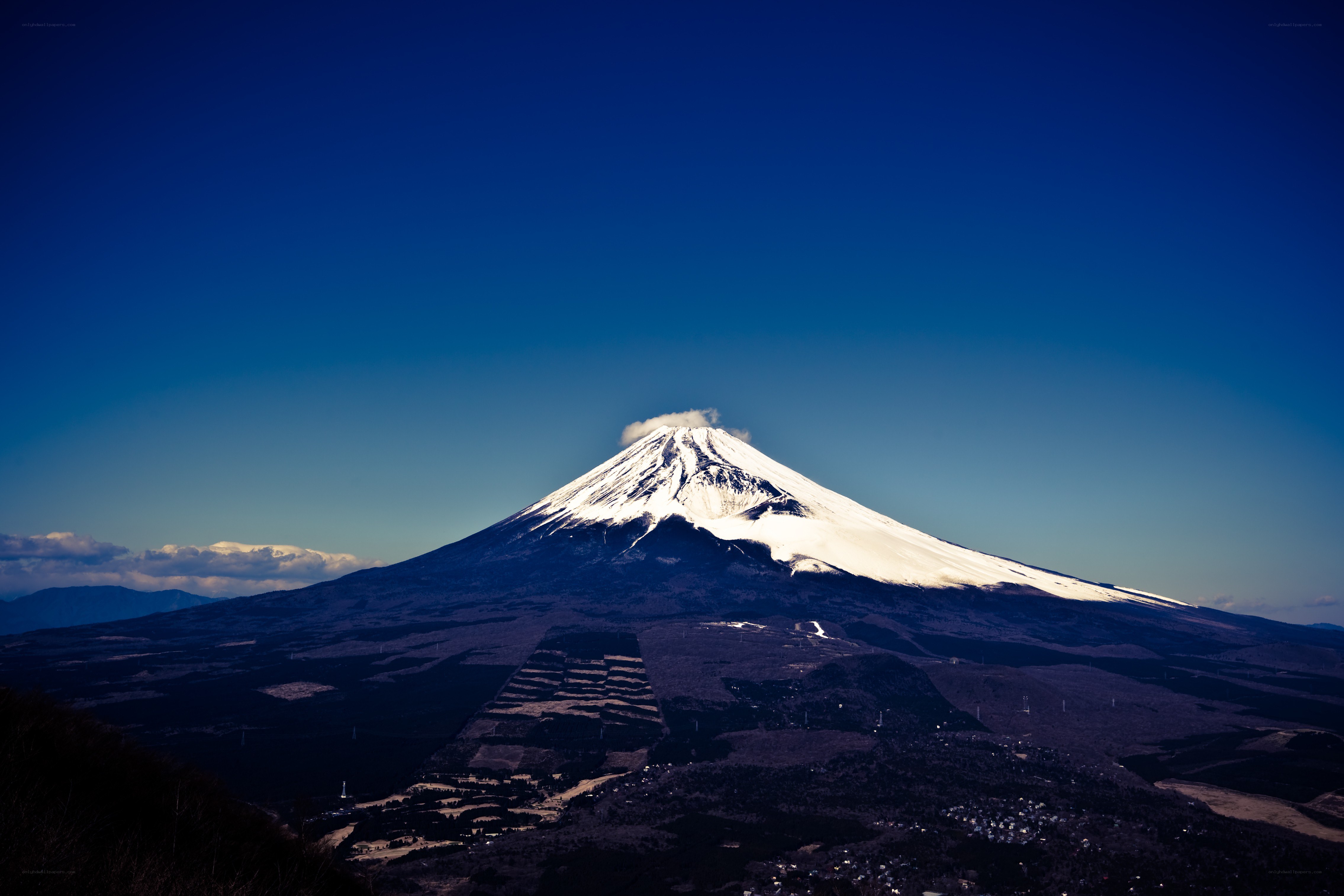 Mount Fuji under clear sky