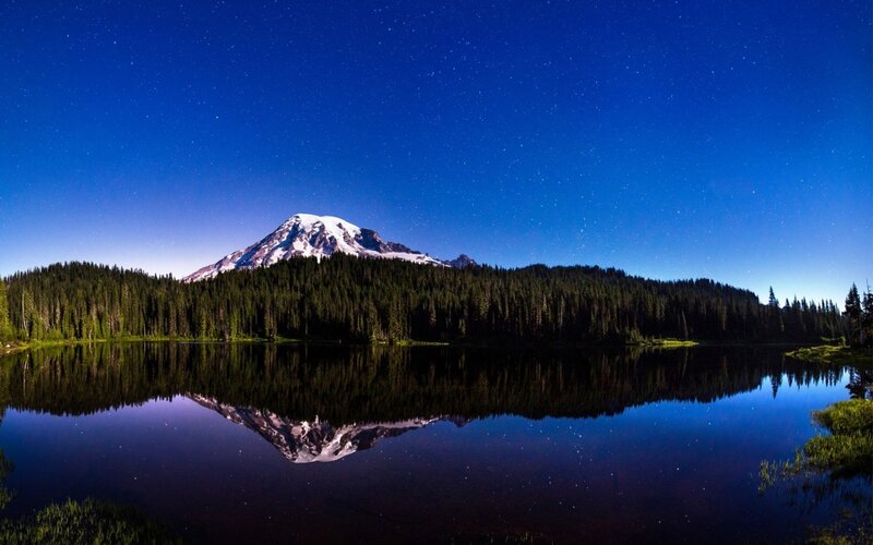 Mount Rainier at night