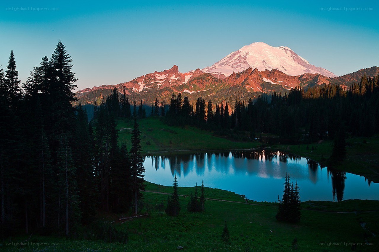 Mount Rainier at sunrise