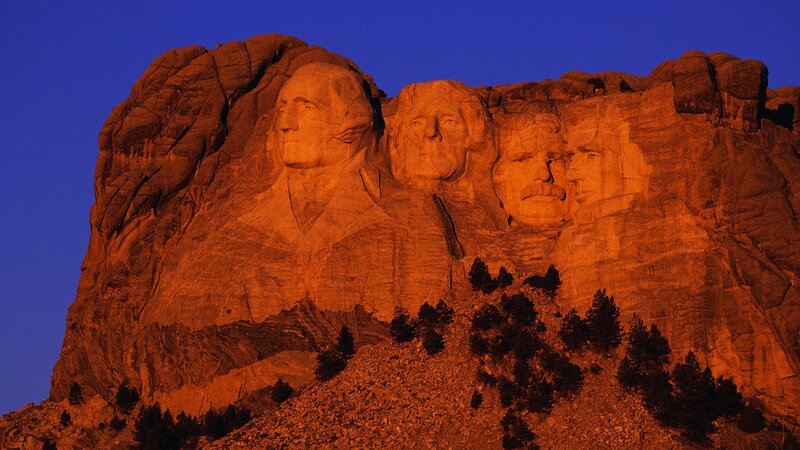 Mount Rushmore at dusk