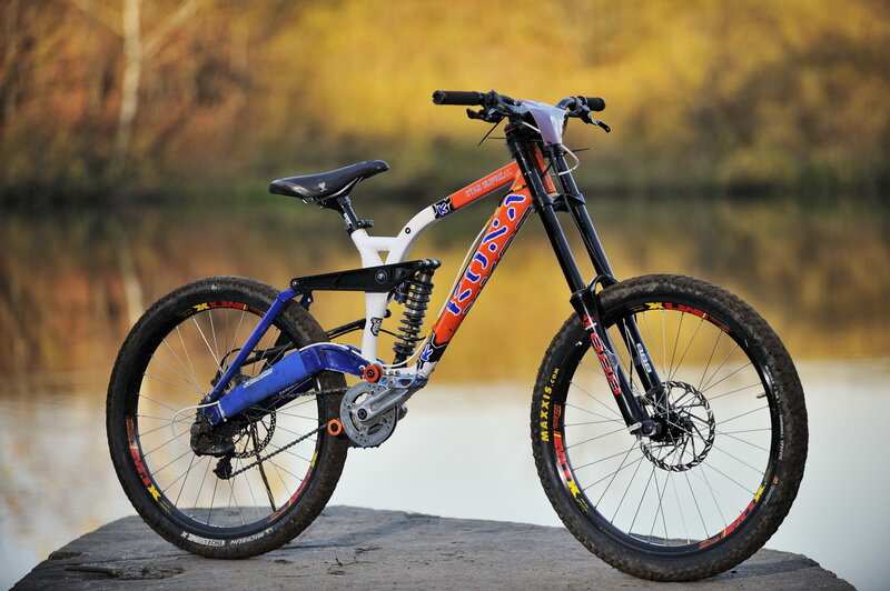 mountain bike by lake