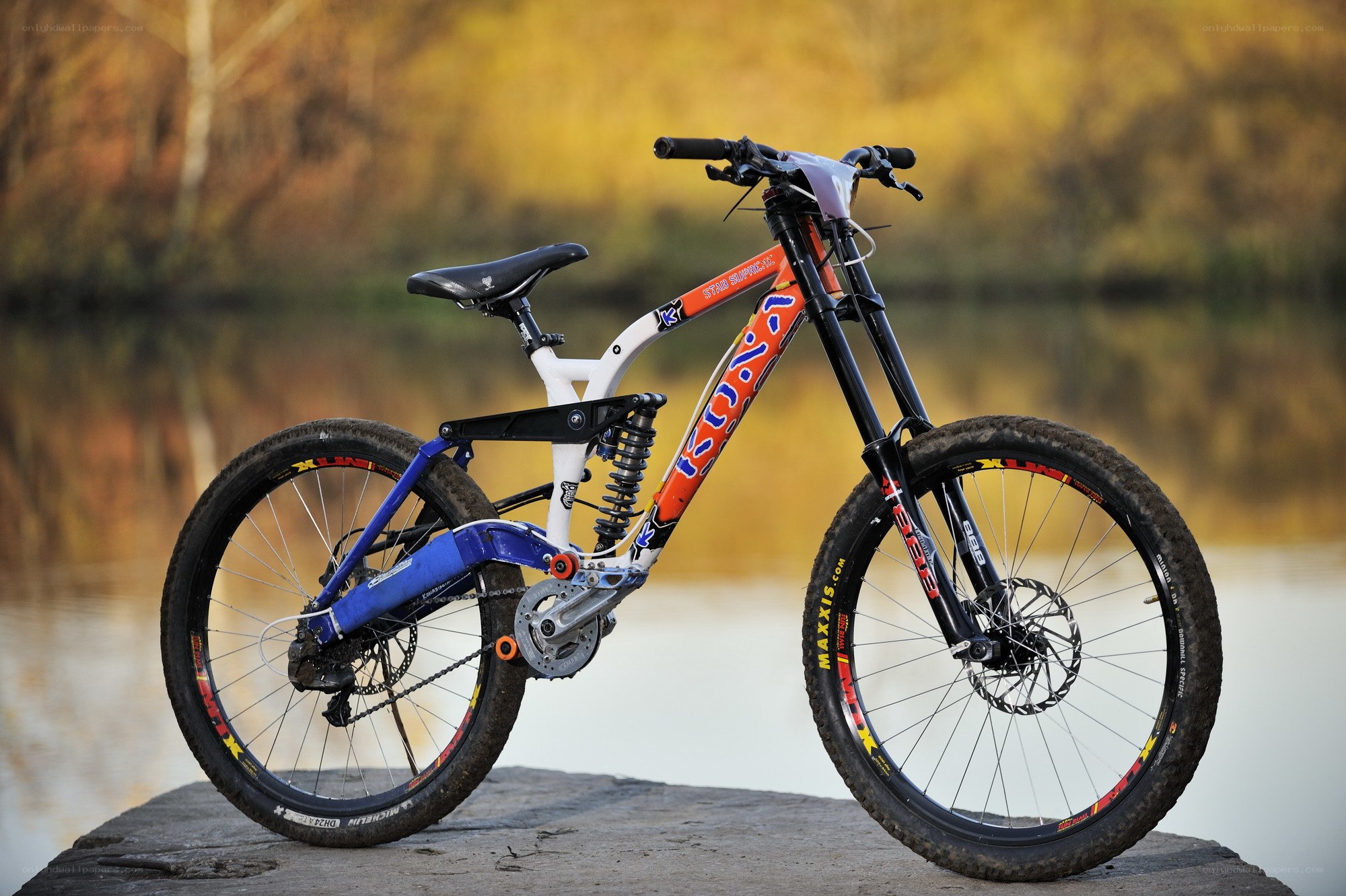 mountain bike by lake