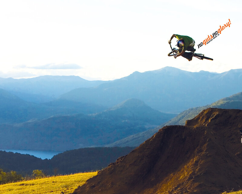Mountain Biker in Mid-air — Green, Dynamic