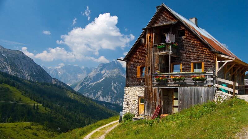 Mountain cabin with alpine views