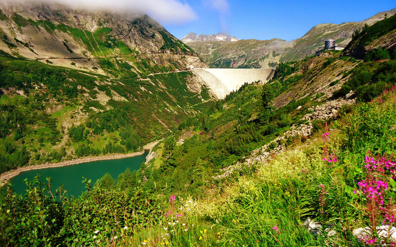 Mountain Dam and Reservoir