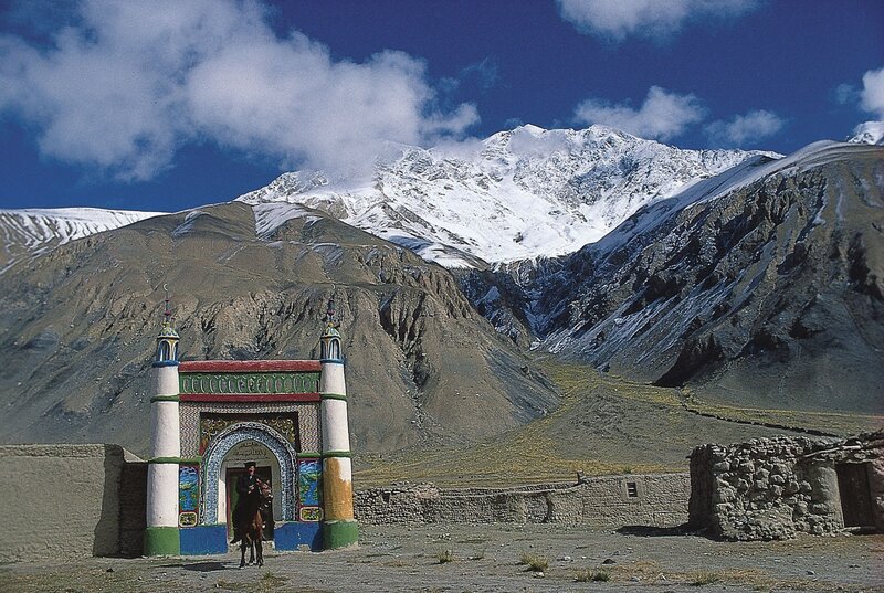 Mountain gateway with rider