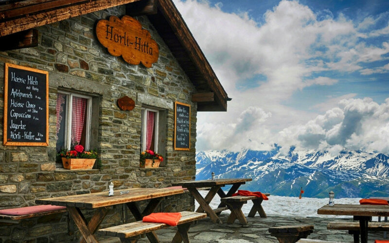 Mountain Hut with Tables — Blue