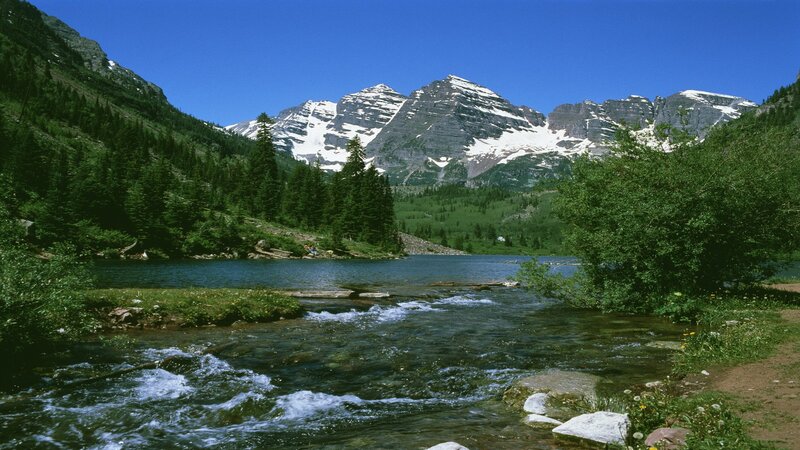 Mountain Lake and Stream — Blue, Serene