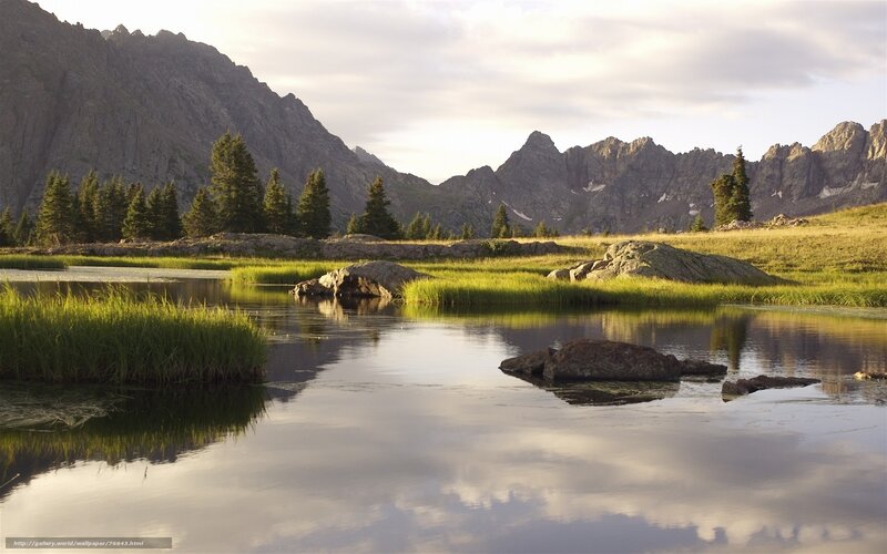 Mountain Lake at Sunrise — Green