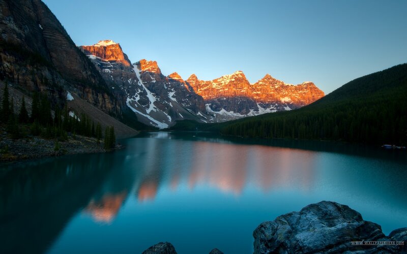 Mountain Lake at Sunrise — Serene