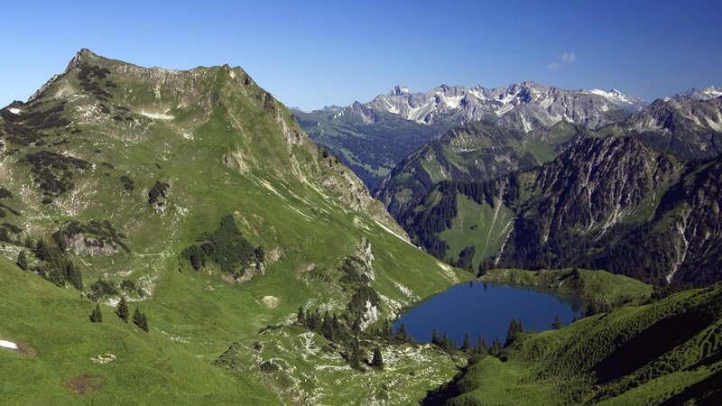 Mountain Lake in Alpine Valley — Green