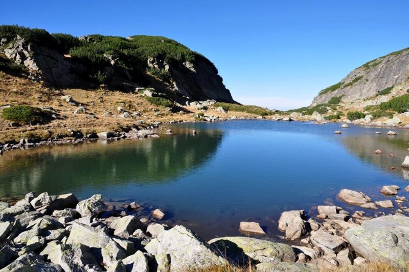 Mountain Lake in Alpine Zone — Blue
