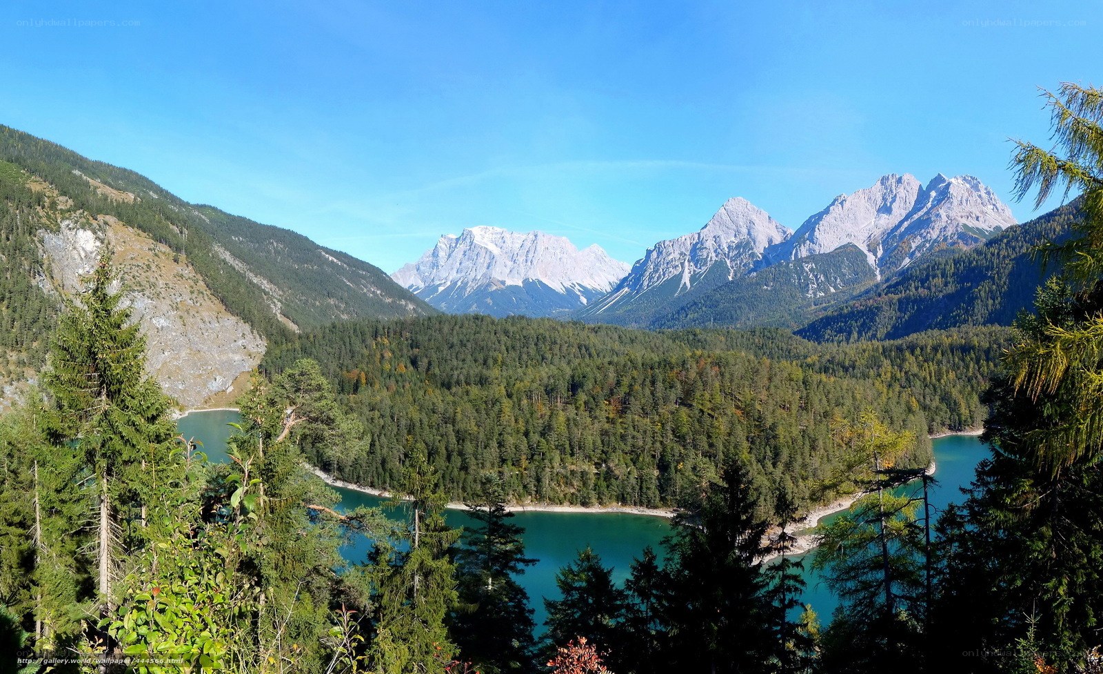 Mountain lake in autumn
