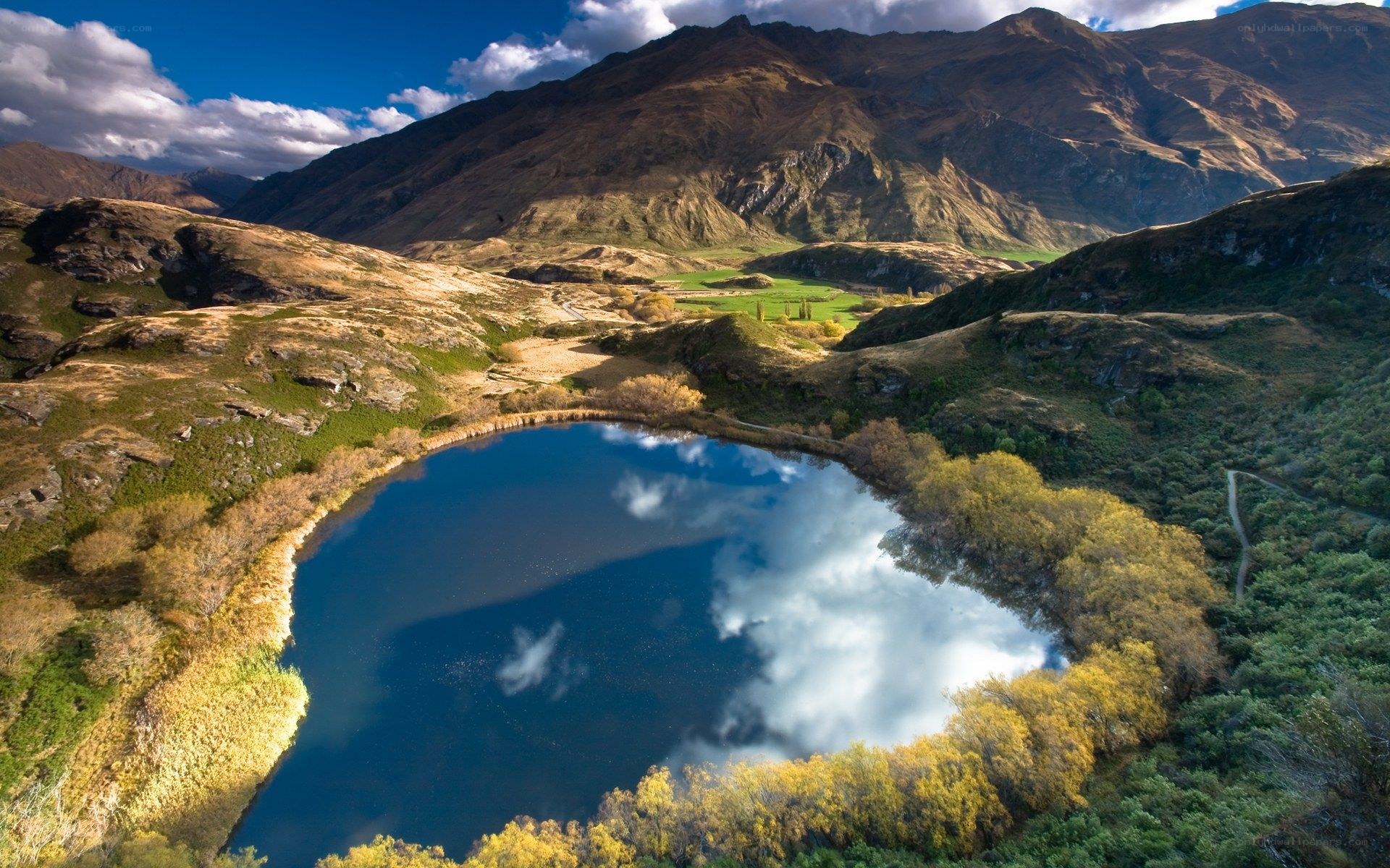 Mountain lake in autumn