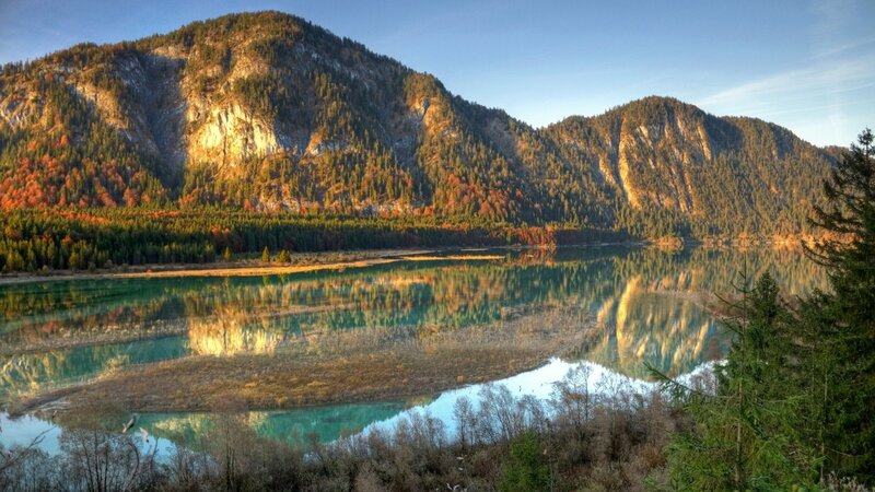 Mountain lake in autumn