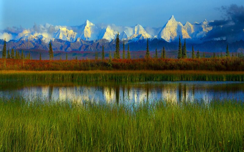 Mountain lake in autumn