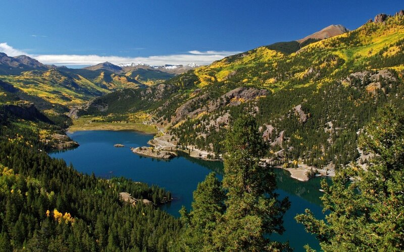 Mountain lake in autumn colors