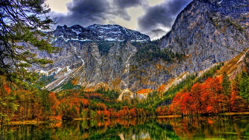 Mountain Lake in Autumn — Red, Dramatic, Photograph