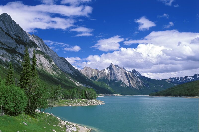 Mountain lake in the Canadian Rockies