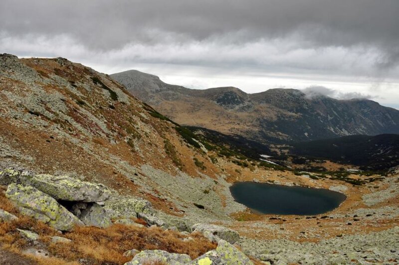 Mountain Lake in Valley — Gray, Dramatic