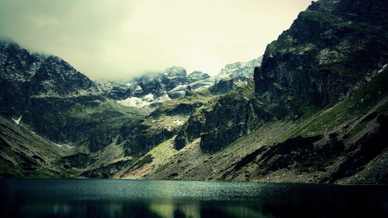 Mountain Lake in Valley — Green, Dramatic, Photograph, Mountains