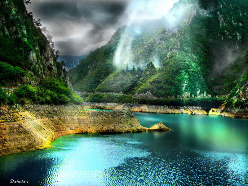 Mountain Lake in Valley — Green, Dramatic, Photograph