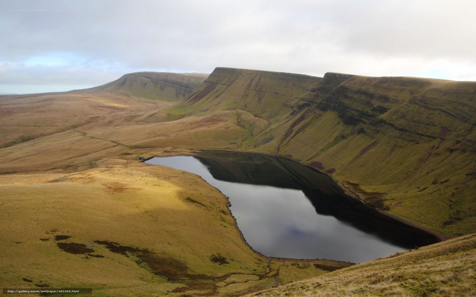 mountain lake landscape