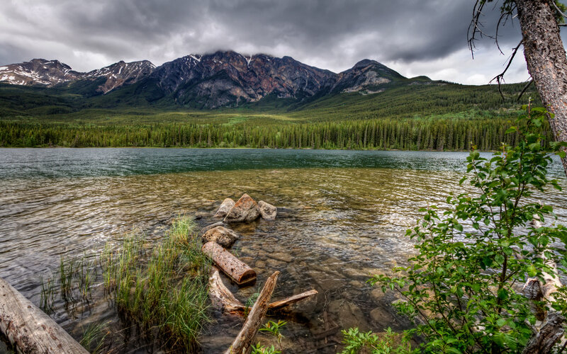 Mountain Lake Landscape — Green, Dramatic, Afternoon, Photograph, Mountains, Forest
