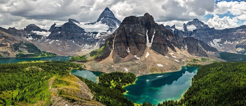 Mountain Lake Landscape — Green, Dramatic, Summer, Photograph