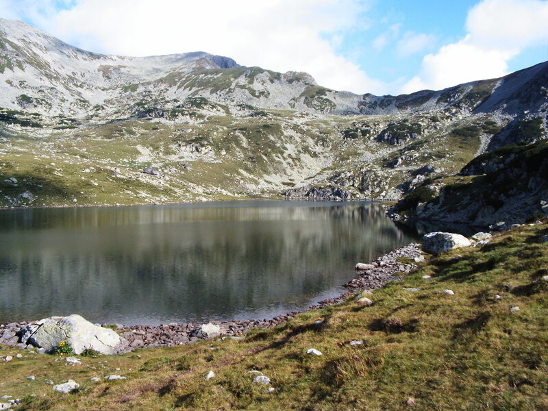 Mountain Lake Landscape — Green, Serene, Afternoon, Photograph, Mountains, Grass, Rocks