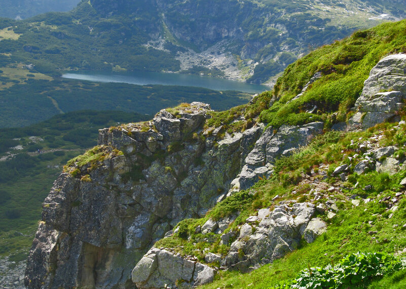 Mountain Lake Landscape — Green, Serene, Afternoon, Photograph, Rocks