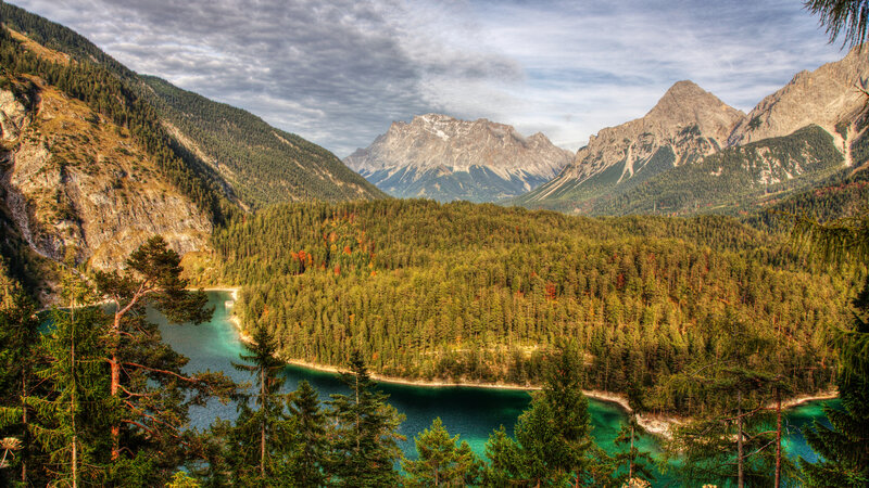 Mountain Lake Landscape — Green, Serene, Autumn, Photograph, Forest