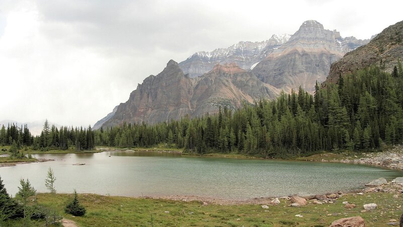 Mountain Lake Landscape — Green, Serene, Photograph, Mountains, Forest, Gray