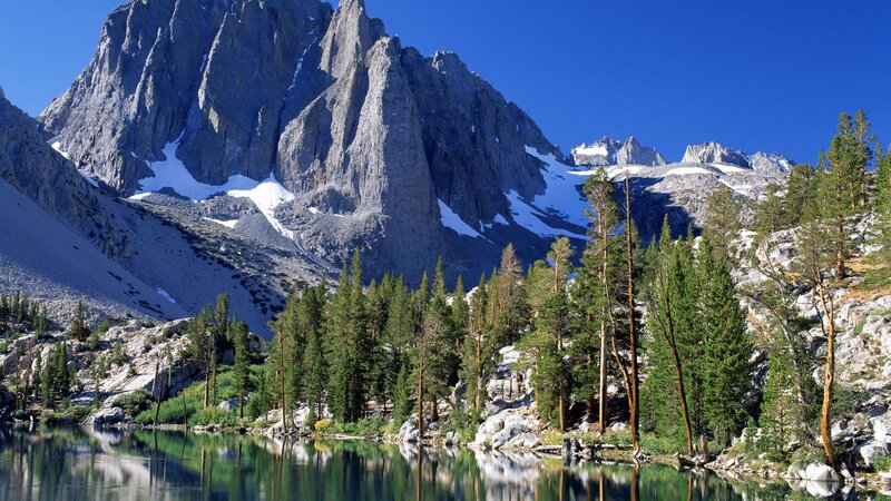 Mountain Lake Landscape — Serene, Snow