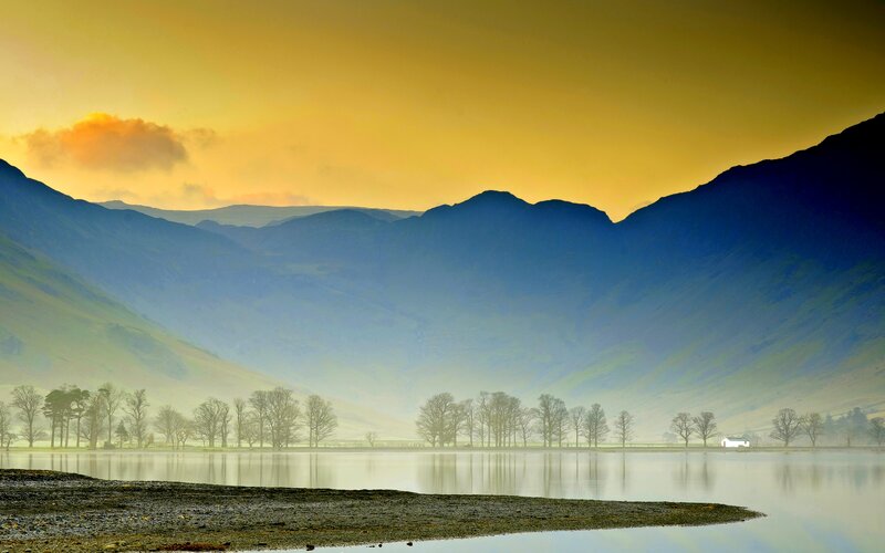 Mountain Lake Landscape — Yellow