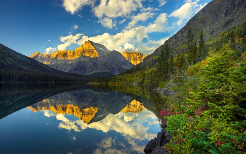 Mountain Lake Reflection — Blue, Serene, Sunrise