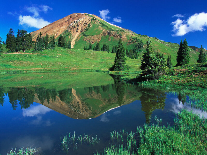 Mountain Lake Reflection — Clouds, Grass