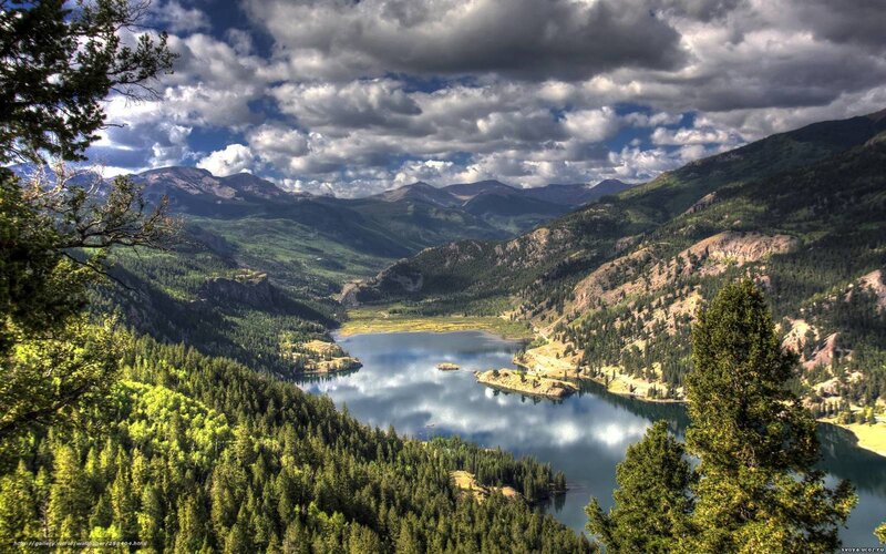 Mountain Lake Valley — Green, Dramatic, Afternoon, Photograph, Forest