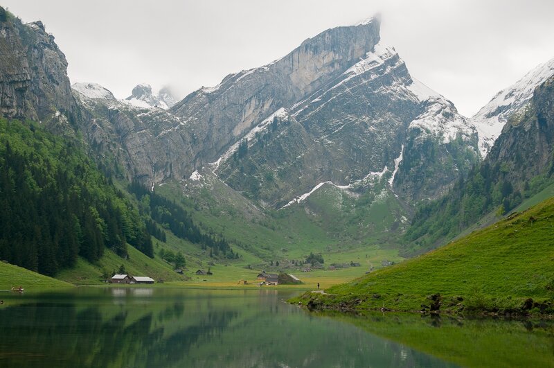 Mountain Lake Valley — Green, Serene, Spring